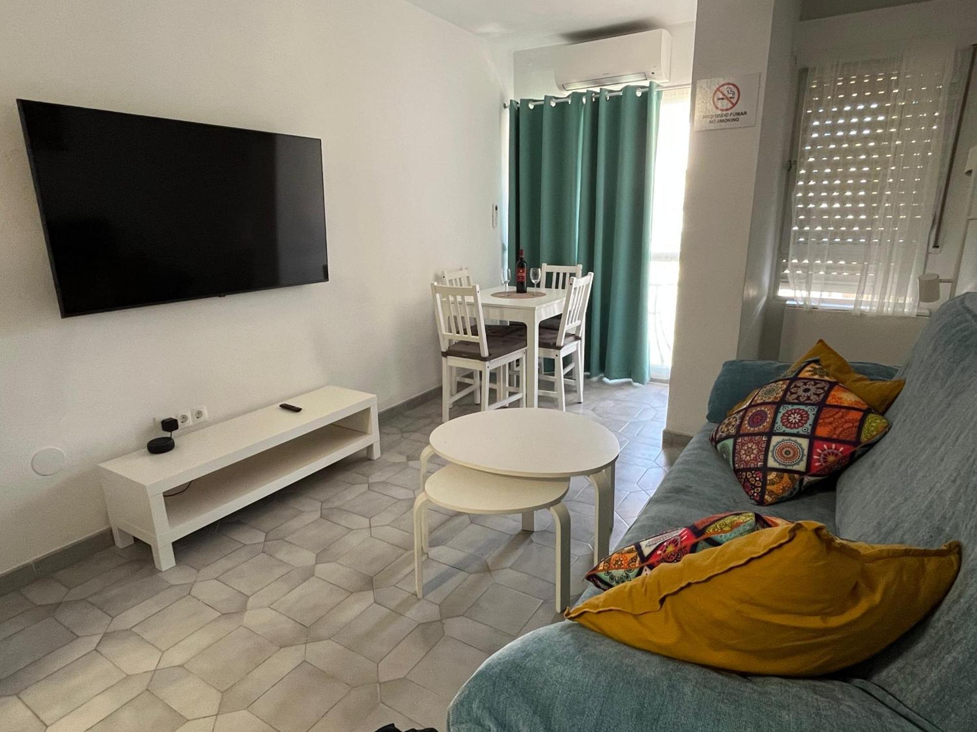 Apartamento Entero, Enormes Piscinas, Terraza Y Playa Benalmádena Εξωτερικό φωτογραφία