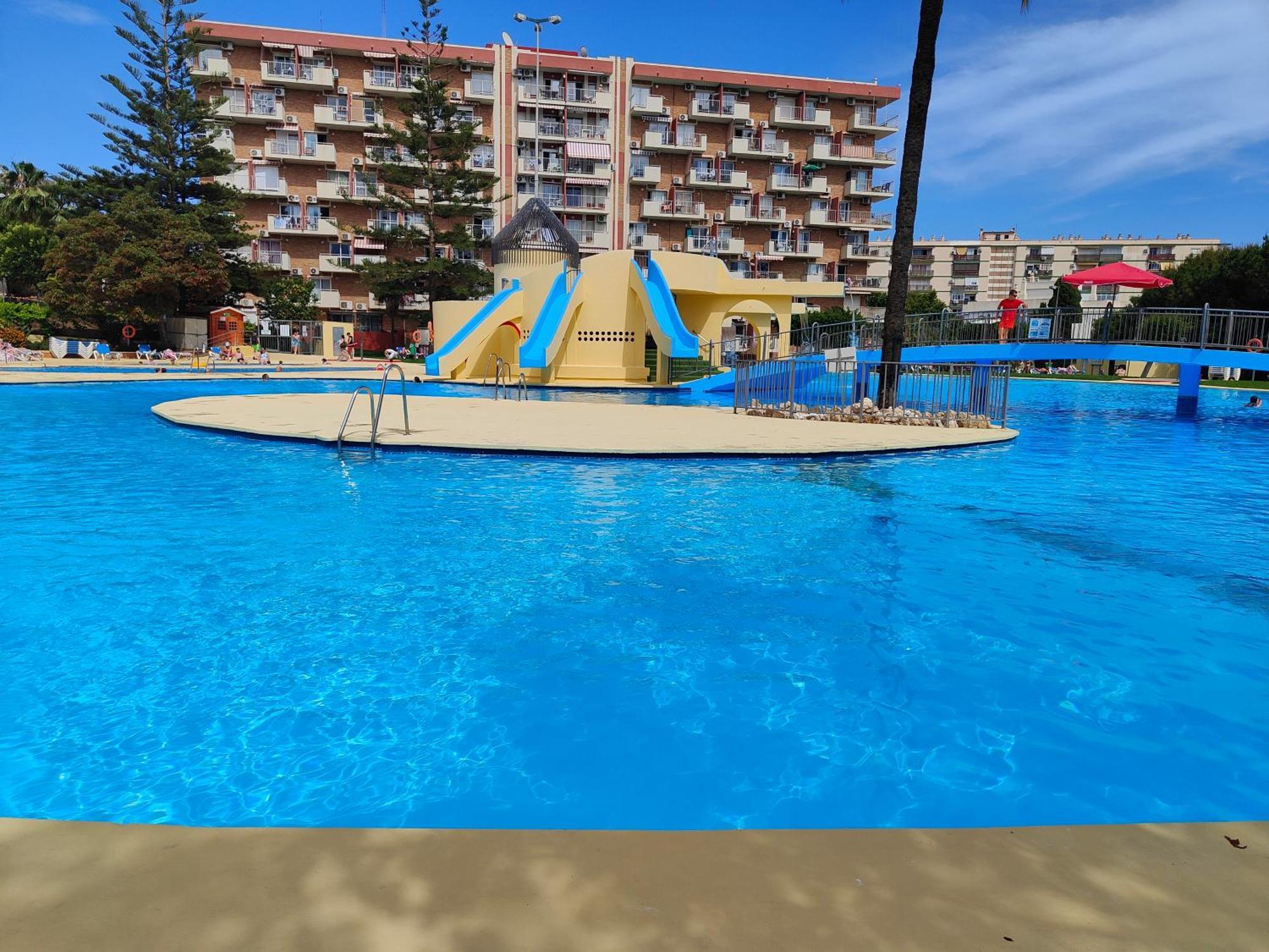 Apartamento Entero, Enormes Piscinas, Terraza Y Playa Benalmádena Εξωτερικό φωτογραφία