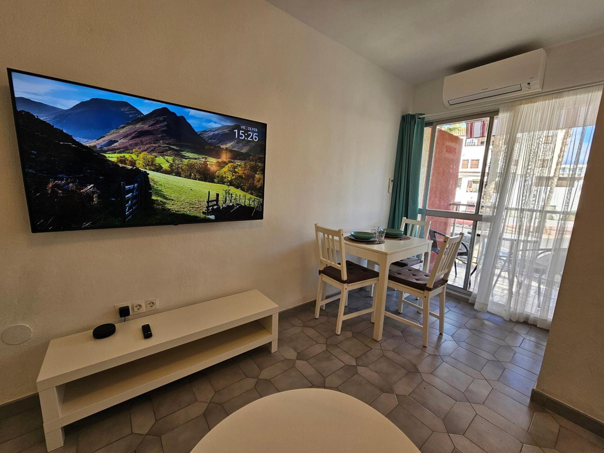 Apartamento Entero, Enormes Piscinas, Terraza Y Playa Benalmádena Εξωτερικό φωτογραφία